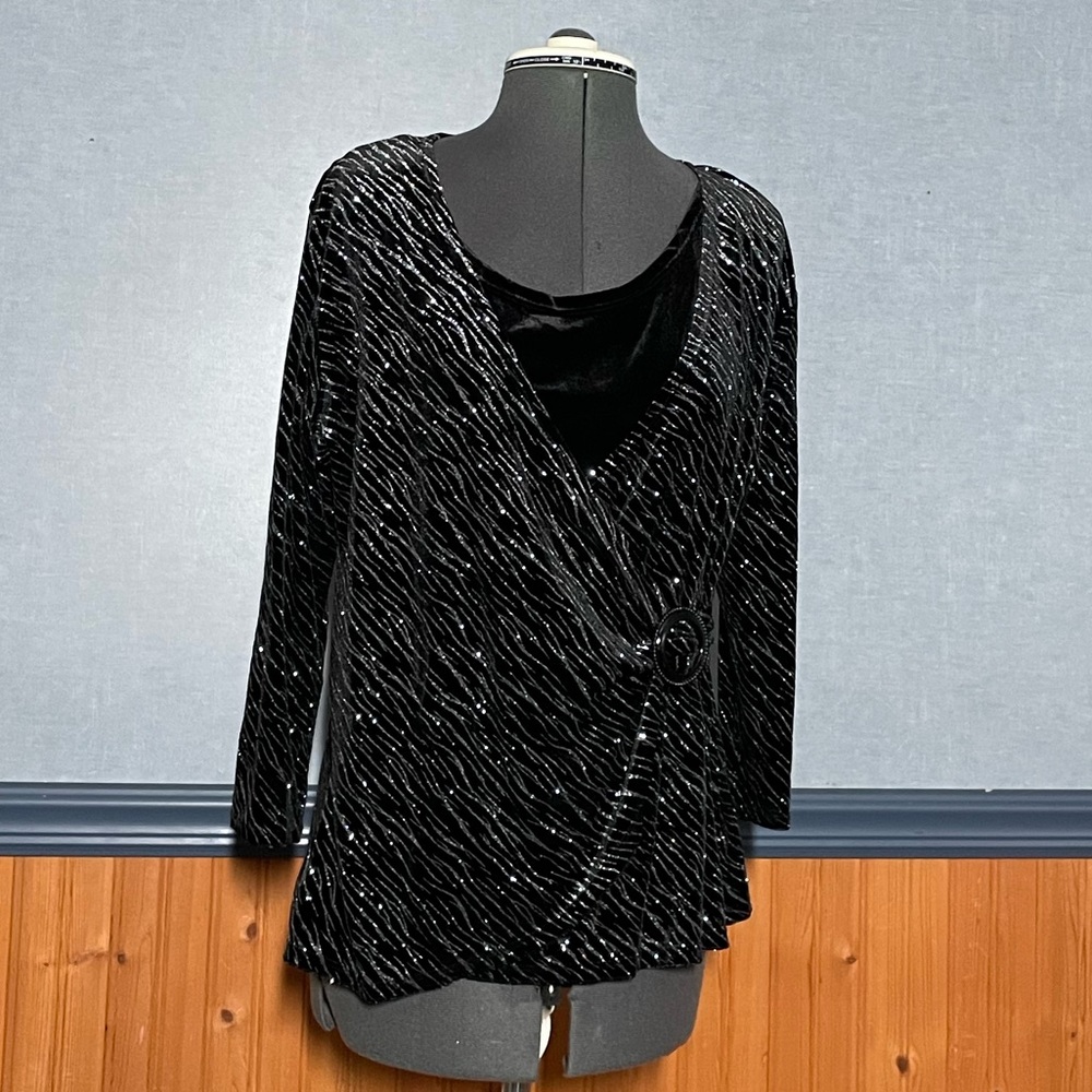 Notations Black velvet with silver glitter top